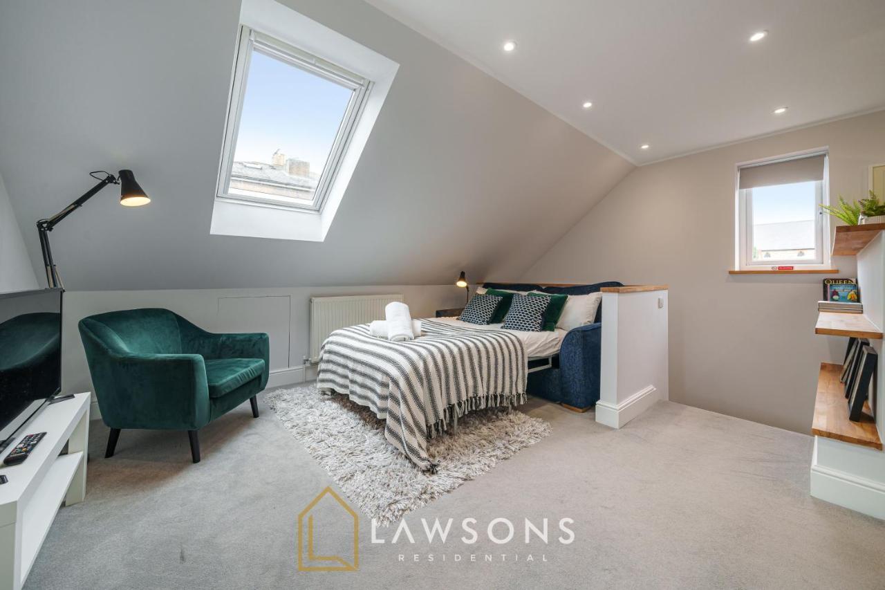 Loft Living By Lawsons With Parking Lejlighed Windsor Eksteriør billede