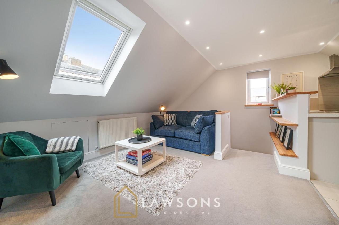 Loft Living By Lawsons With Parking Lejlighed Windsor Eksteriør billede